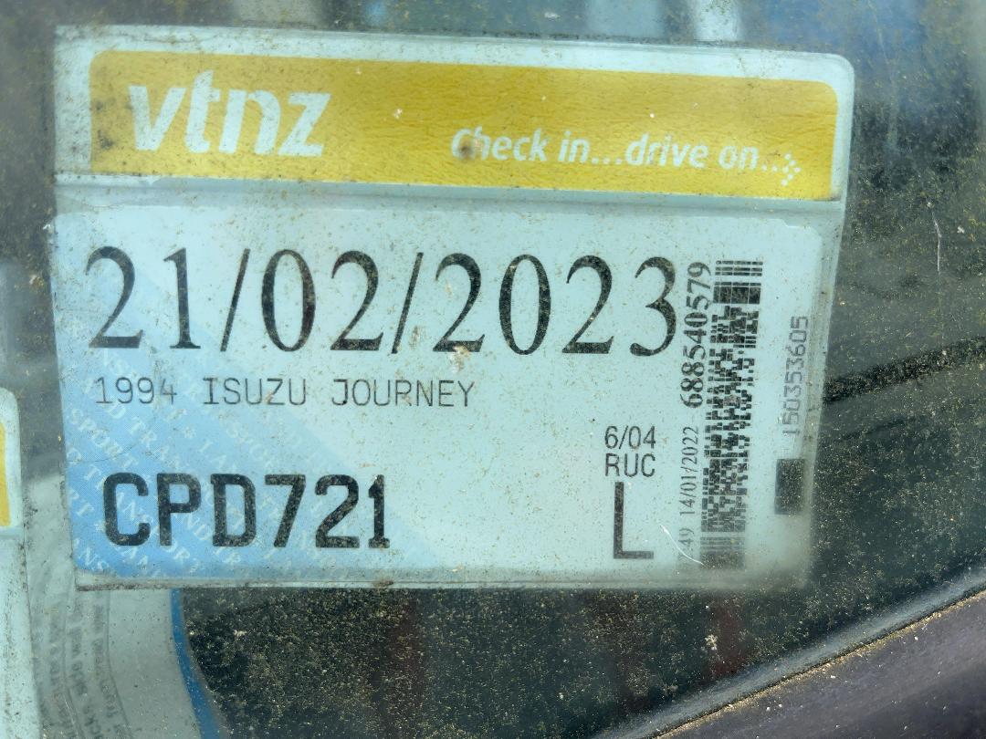 Photo '12' of Isuzu Journey Bus