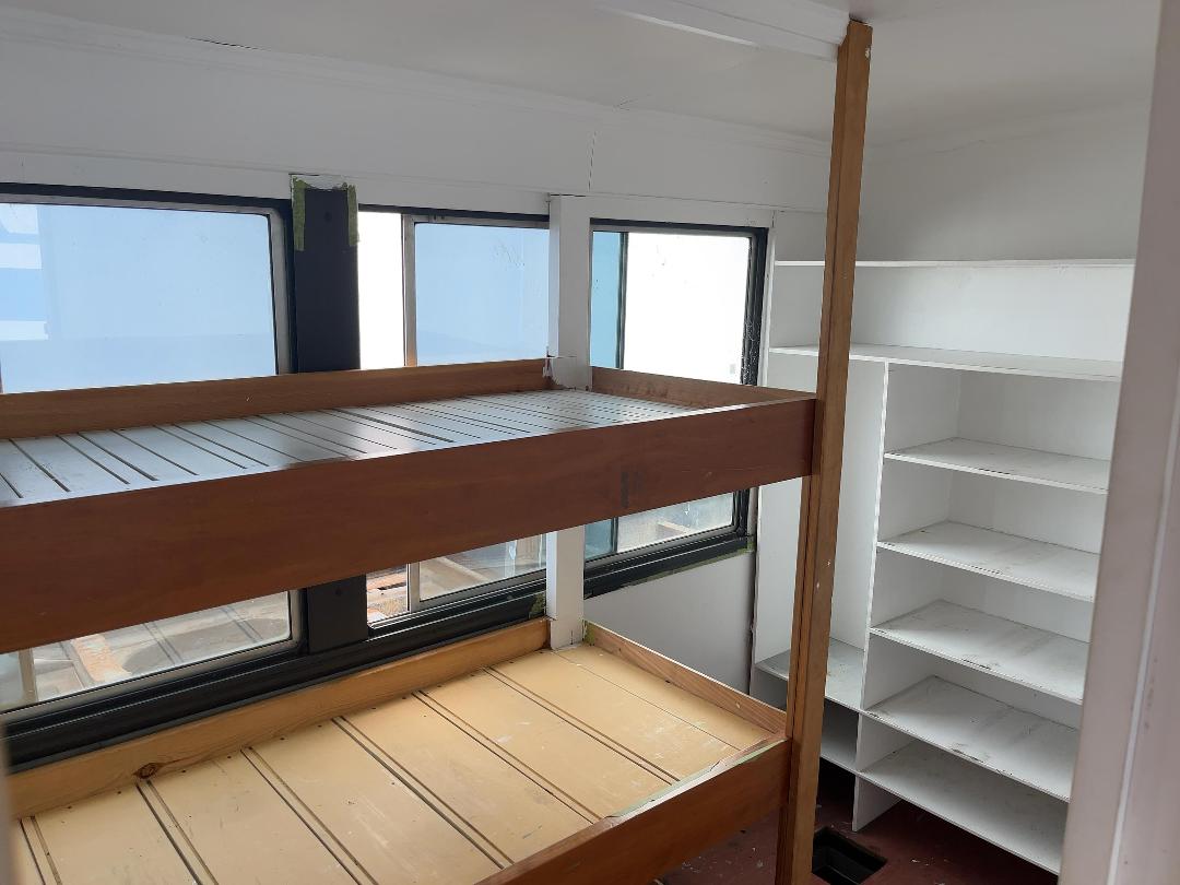 Photo '19' of Isuzu Journey Bus