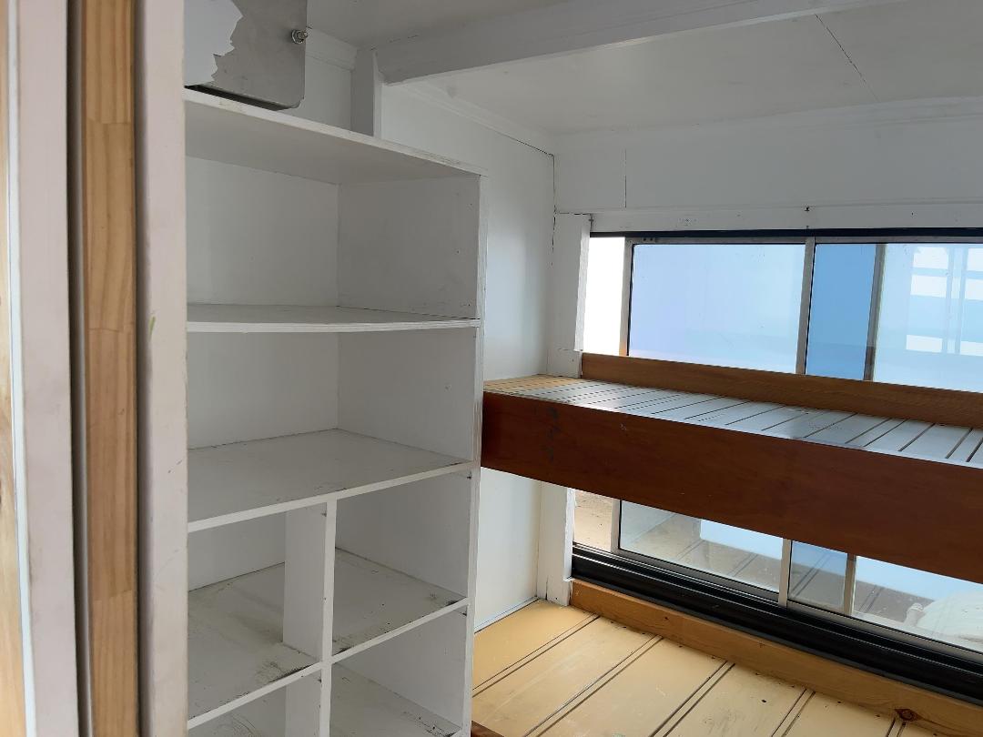 Photo '20' of Isuzu Journey Bus