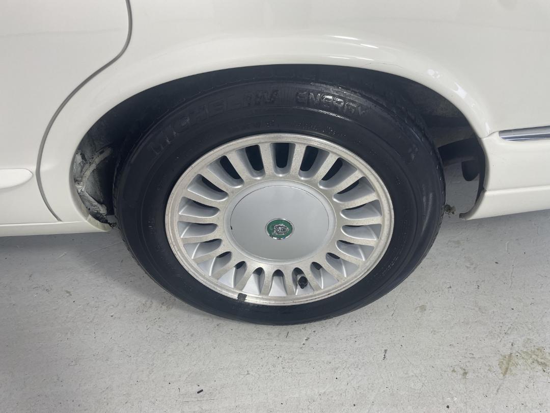 Photo '11' of Jaguar XJ12