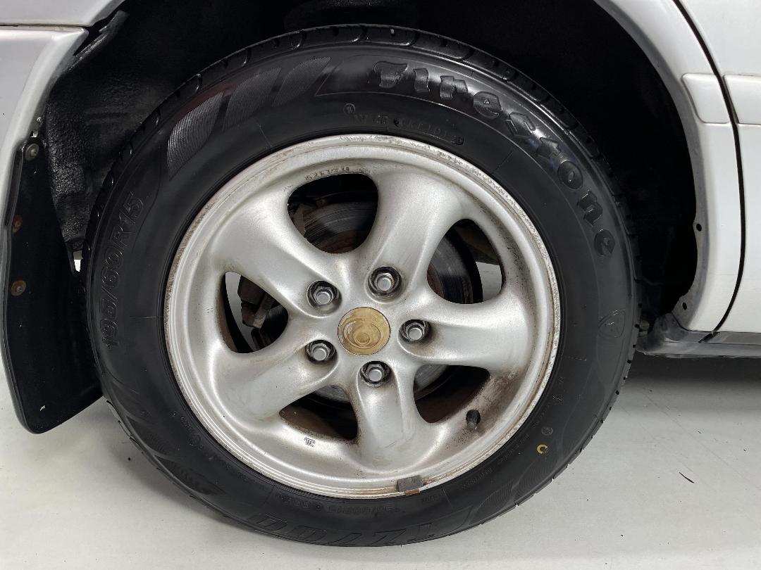 Photo '12' of Mazda Cronos Photo '12' of Mazda Cronos