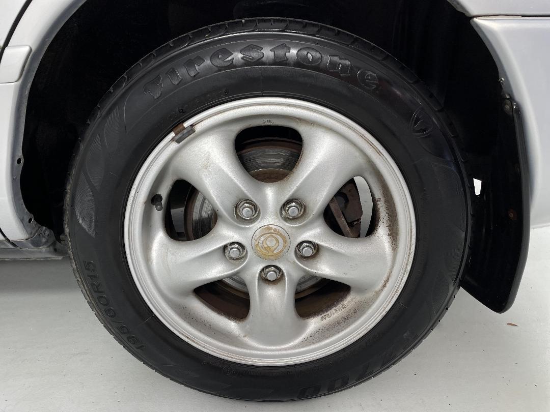 Photo '11' of Mazda Cronos Photo '11' of Mazda Cronos