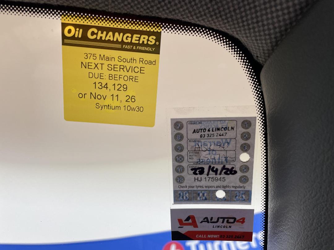 Photo '23' of Mazda Cronos Photo '23' of Mazda Cronos