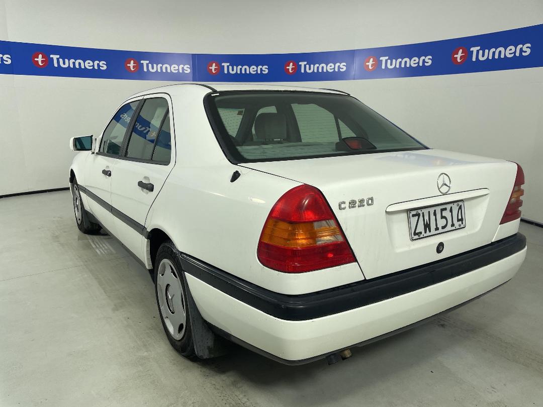 Photo '5' of Mercedes-Benz C220 Photo '5' of Mercedes-Benz C220