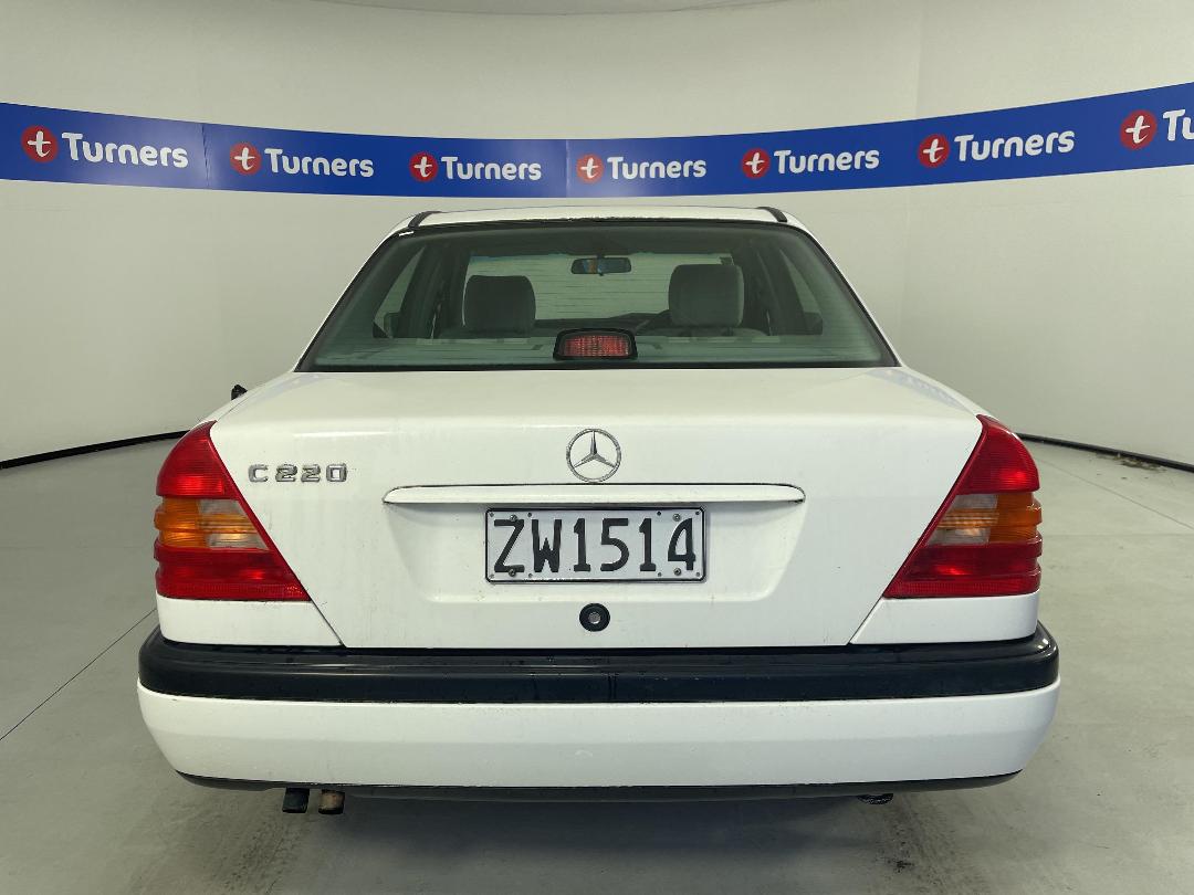 Photo '6' of Mercedes-Benz C220 Photo '6' of Mercedes-Benz C220