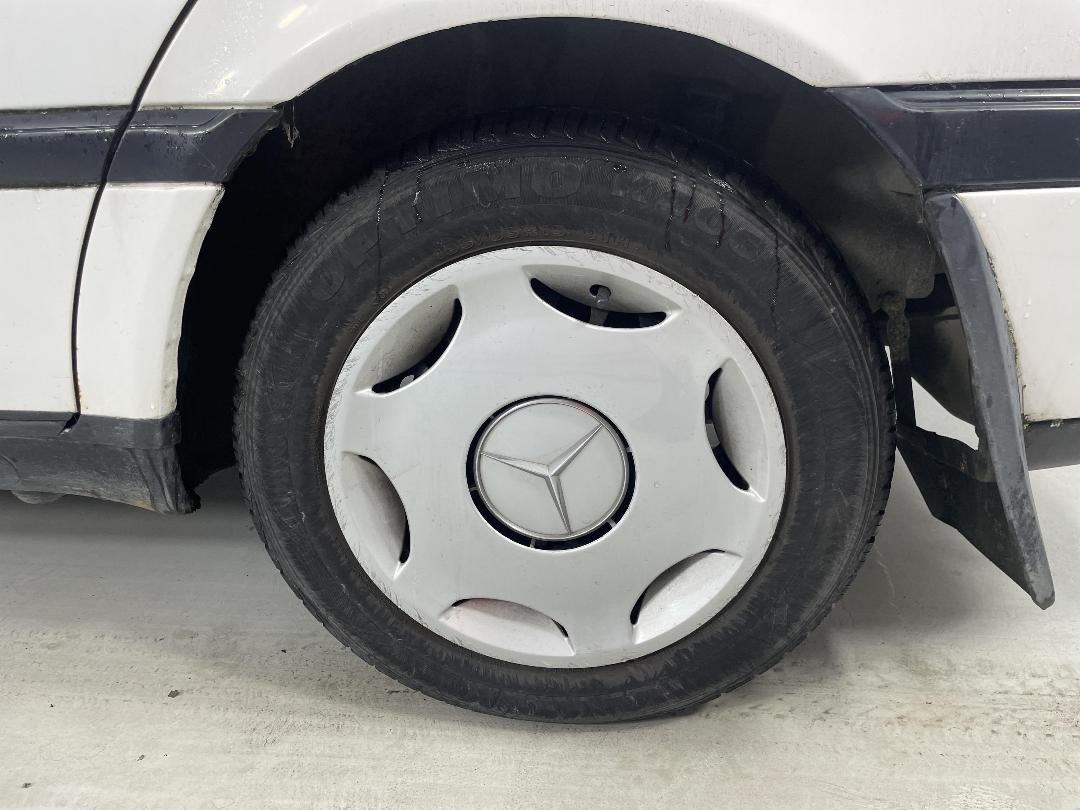 Photo '11' of Mercedes-Benz C220 Photo '11' of Mercedes-Benz C220