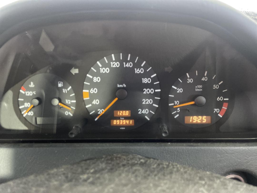 Photo '21' of Mercedes-Benz C220 Photo '21' of Mercedes-Benz C220