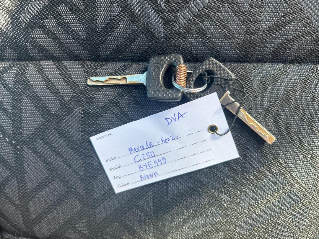 Photo '15' of Mercedes-Benz C280