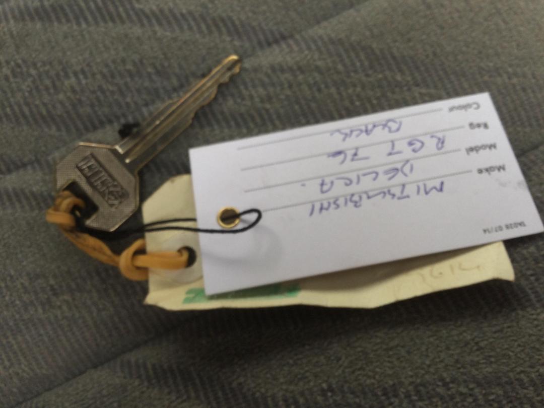 Photo '15' of Mitsubishi Delica Space Gear Photo '15' of Mitsubishi Delica Space Gear