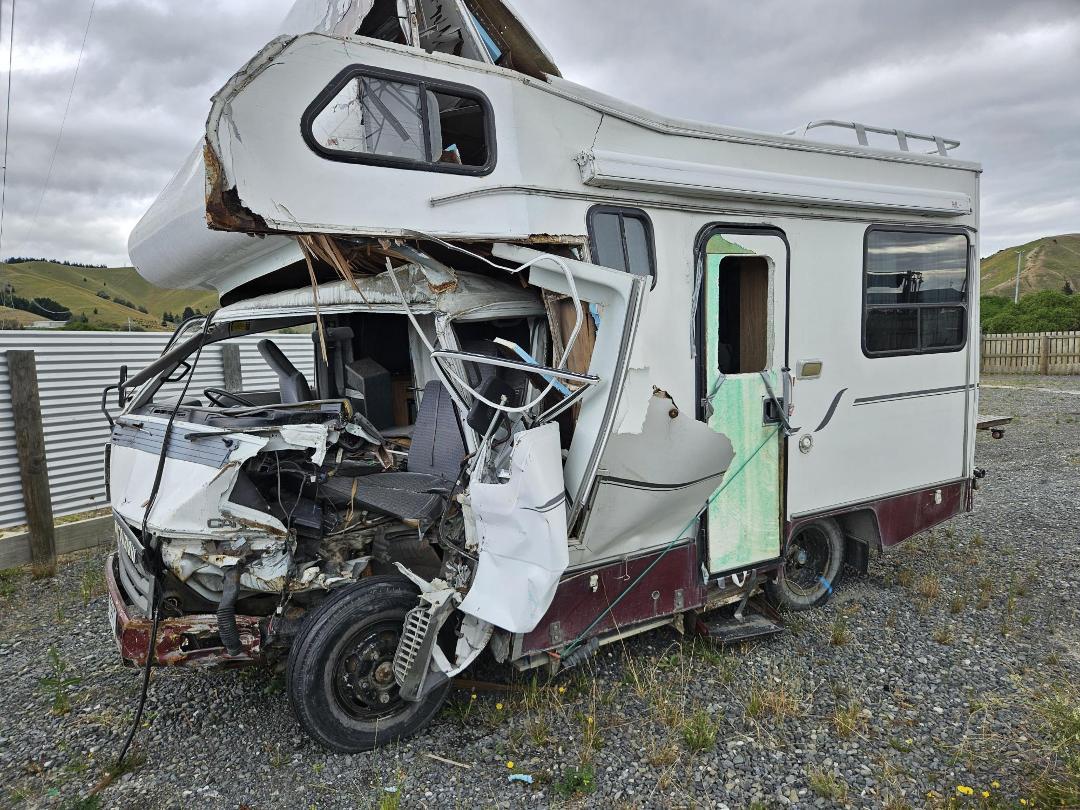 Photo '3' of Mitsubishi FE091C CAMPER Motorhome