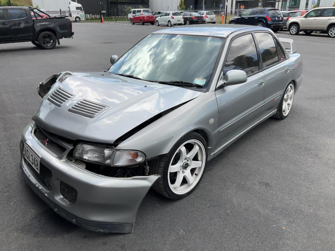 Photo '3' of Mitsubishi Lancer GSR Evolution 2