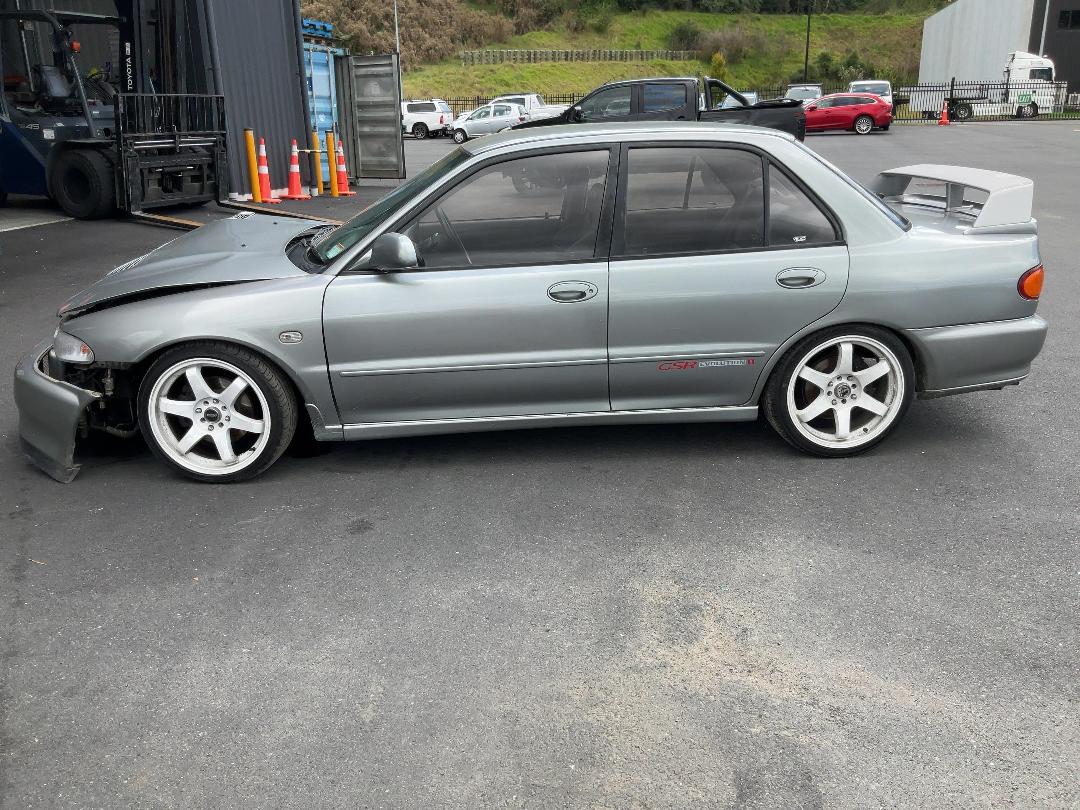 Photo '4' of Mitsubishi Lancer GSR Evolution 2