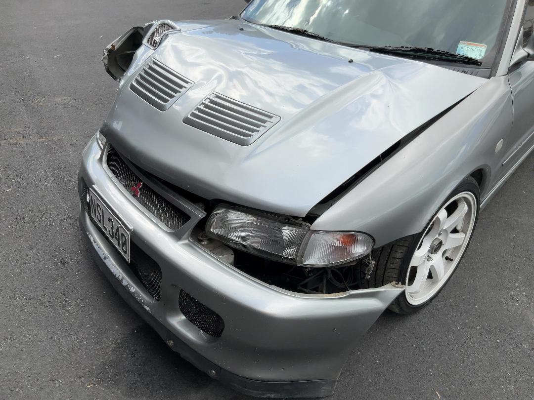 Photo '14' of Mitsubishi Lancer GSR Evolution 2