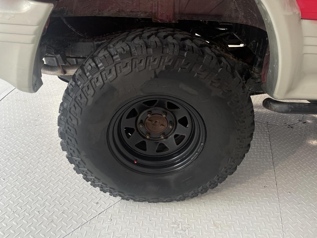 Photo '12' of Mitsubishi Pajero Photo '12' of Mitsubishi Pajero