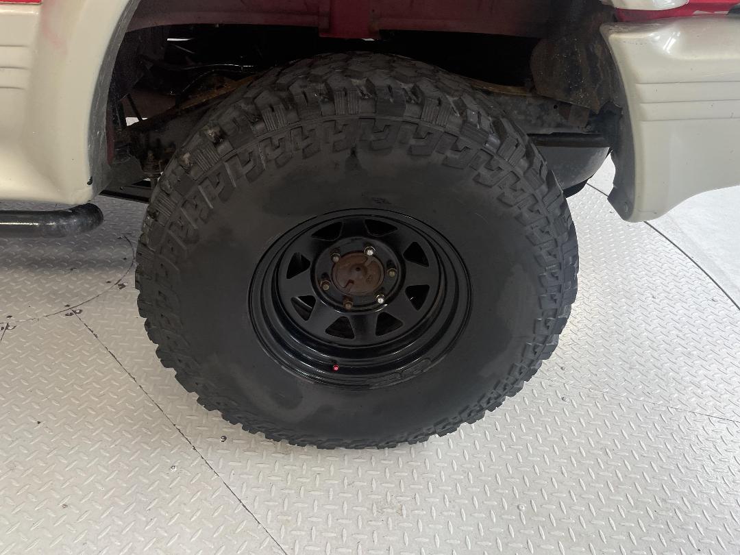 Photo '11' of Mitsubishi Pajero Photo '11' of Mitsubishi Pajero