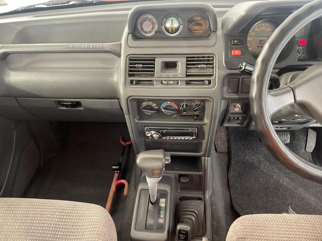 Photo '18' of Mitsubishi Pajero Photo '18' of Mitsubishi Pajero