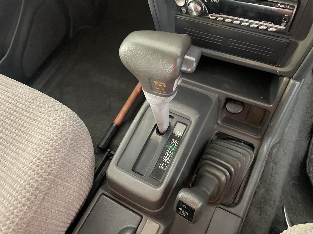 Photo '27' of Mitsubishi Pajero Photo '27' of Mitsubishi Pajero