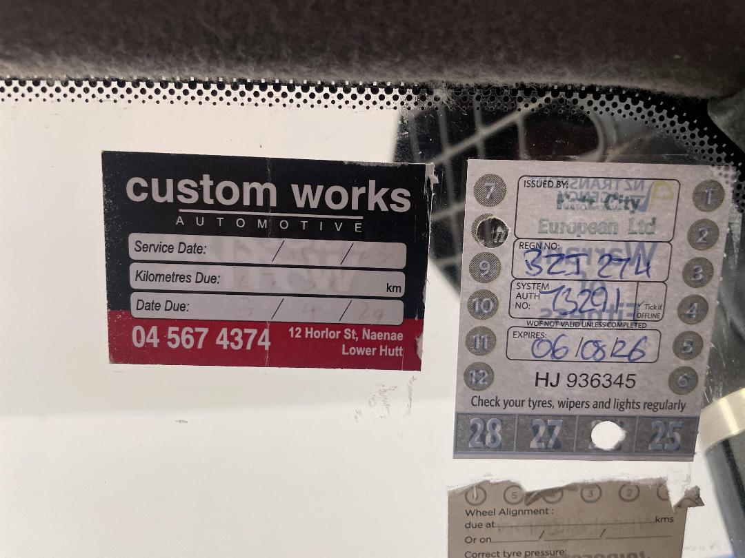 Photo '29' of Mitsubishi Pajero Photo '29' of Mitsubishi Pajero