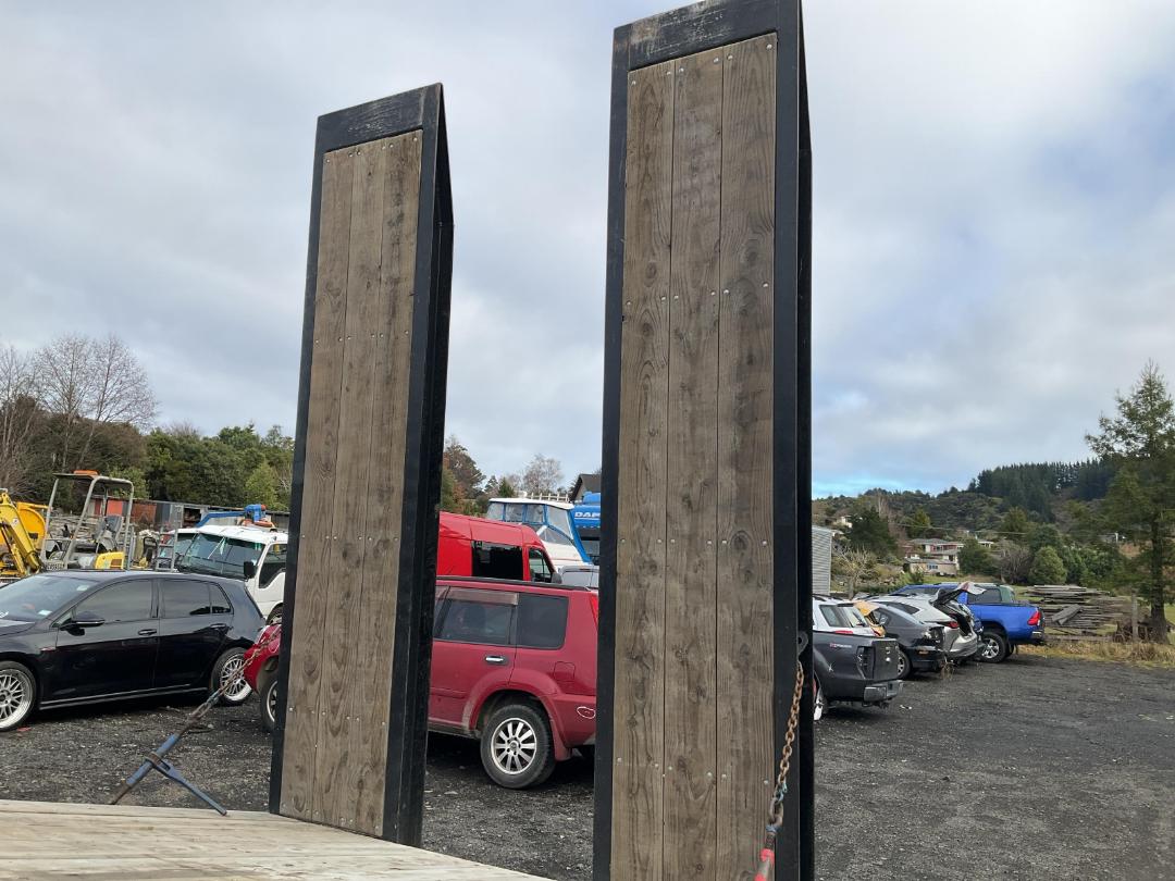 Photo '10' of Nissan CW 450 Transporter