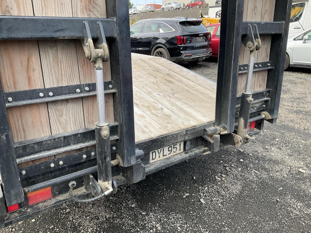 Photo '11' of Nissan CW 450 Transporter