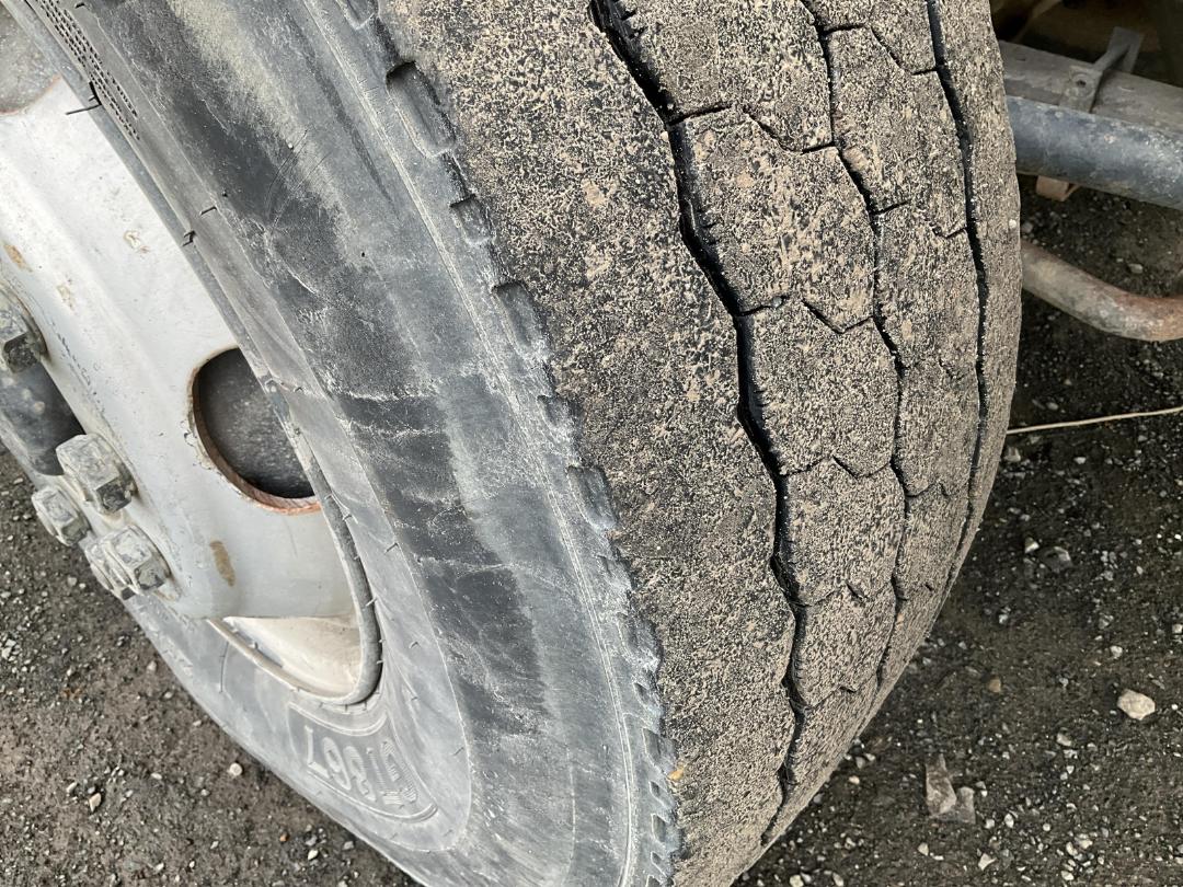 Photo '39' of Nissan CW 450 Transporter