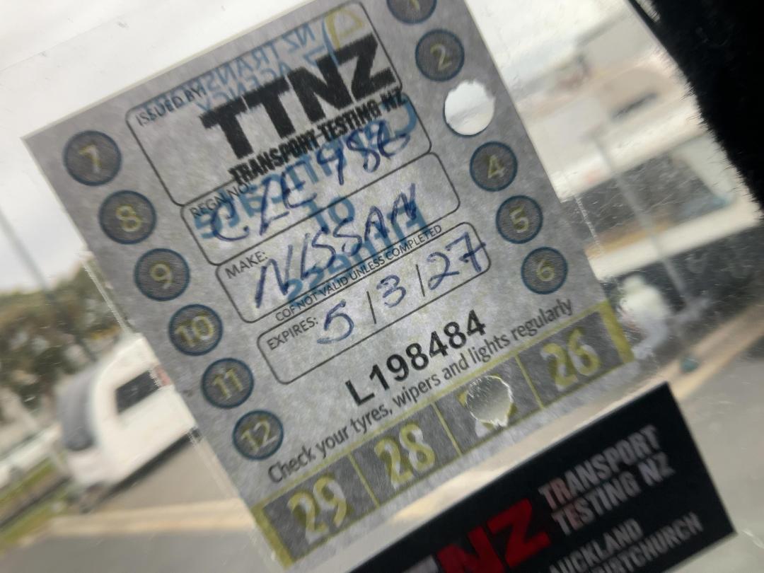 Photo '19' of Nissan Diesel Motorhome