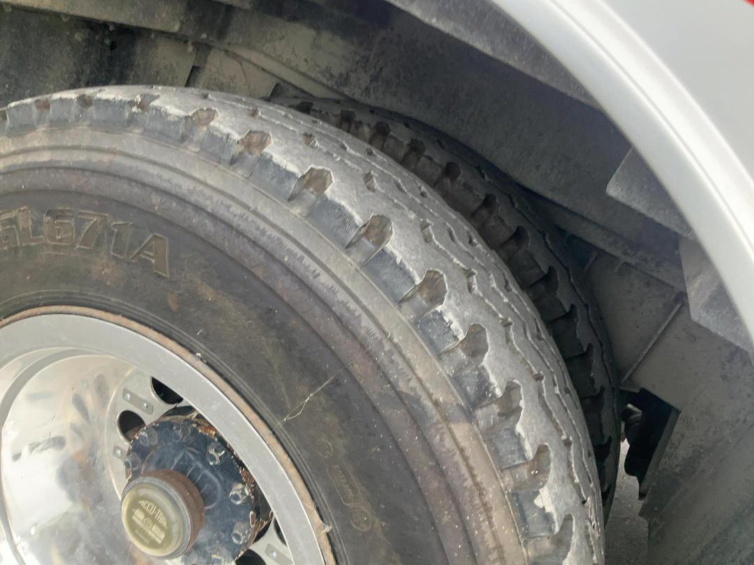 Photo '23' of Nissan Diesel Motorhome