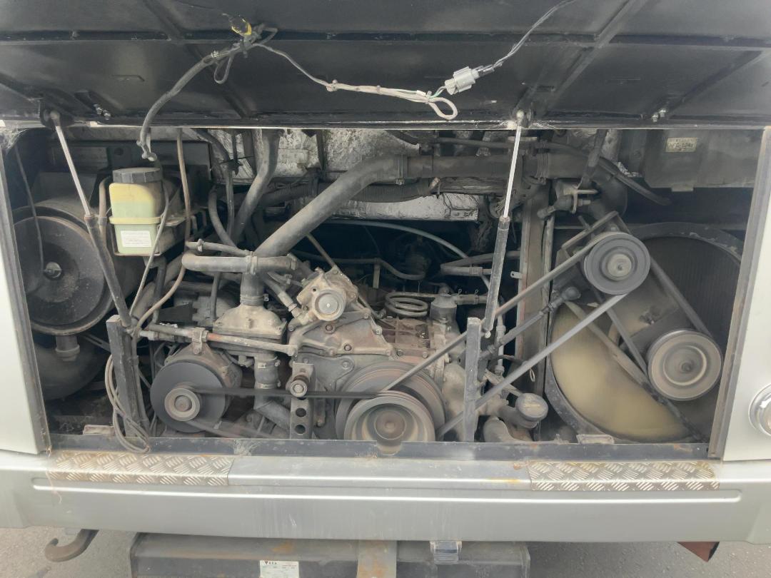 Photo '29' of Nissan Diesel Motorhome