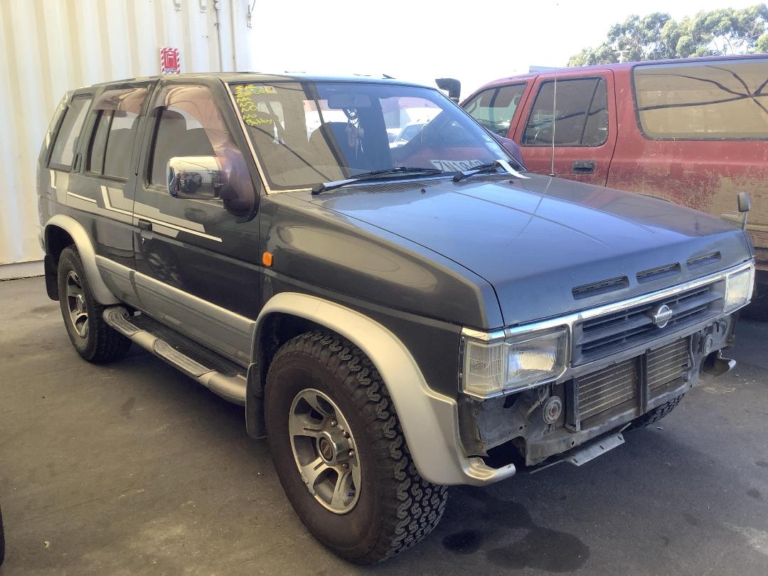 Photo '3' of Nissan Terrano