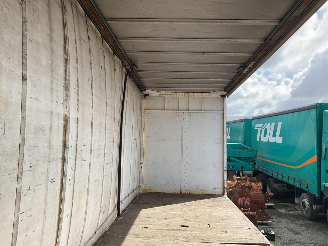 Photo '13' of ROADMASTER FS-4A-8.8 Curtainsider Full