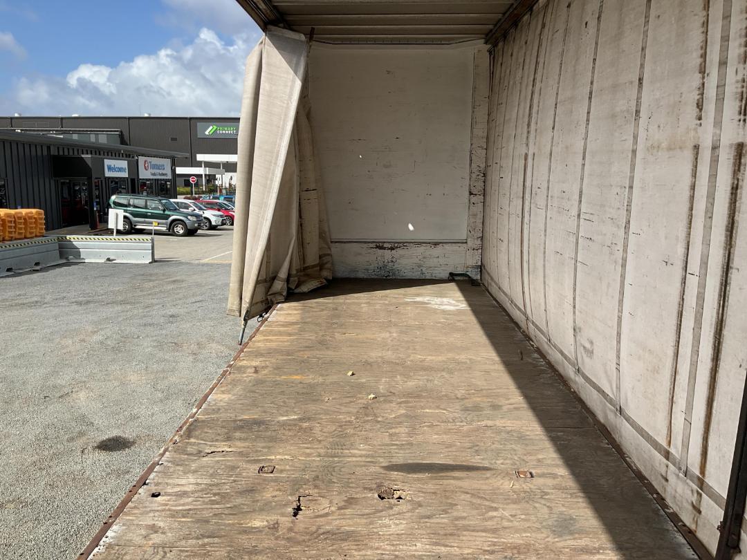 Photo '12' of ROADMASTER FS-4A-8.8 Curtainsider Full