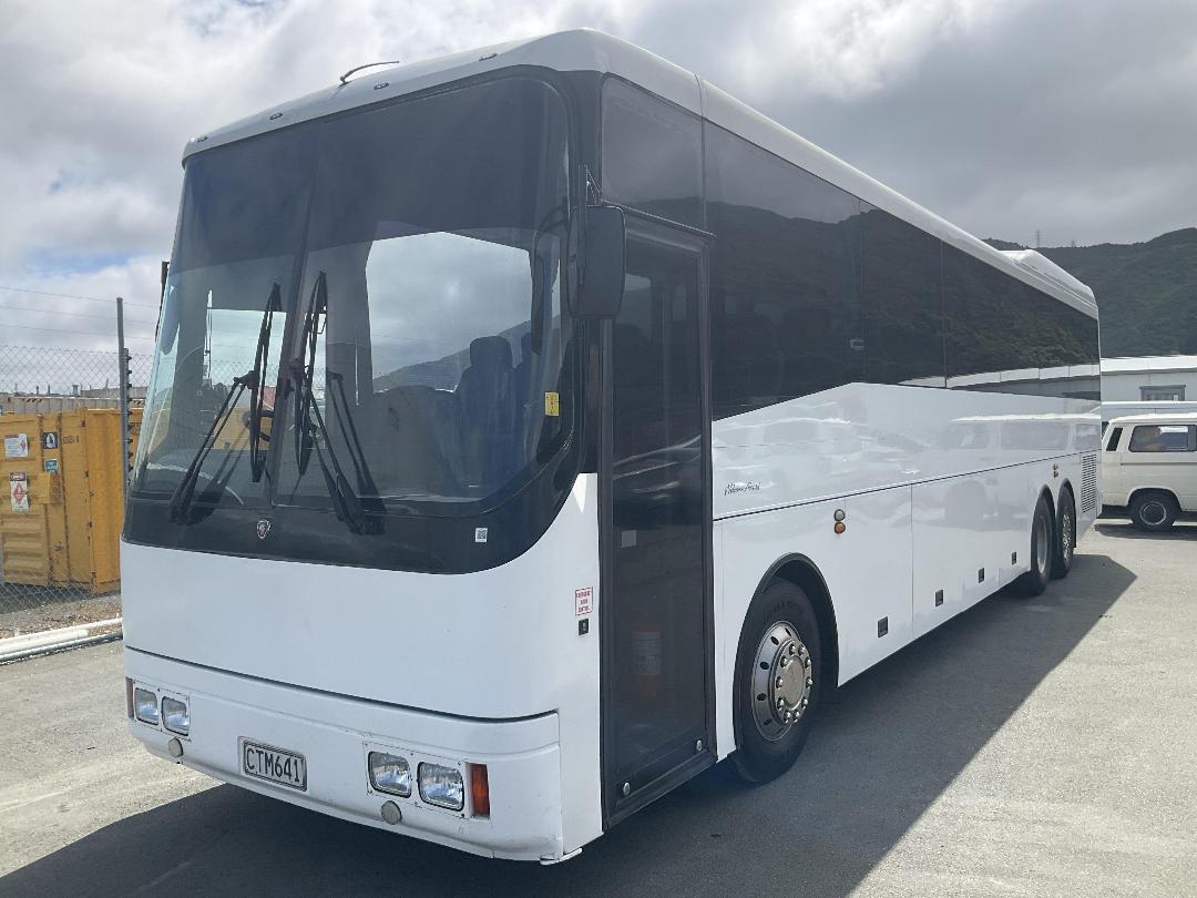 Photo '8' of Scania K113TR 6X2 B Bus Photo '8' of Scania K113TR 6X2 B Bus