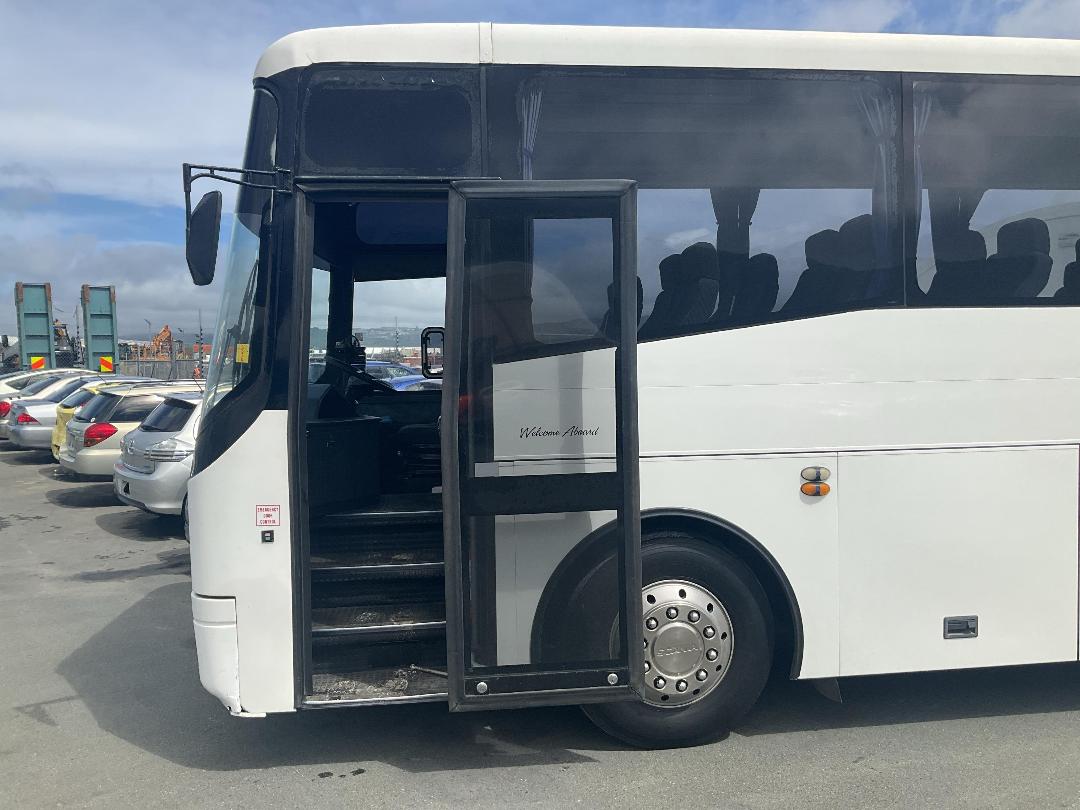 Photo '10' of Scania K113TR 6X2 B Bus Photo '10' of Scania K113TR 6X2 B Bus