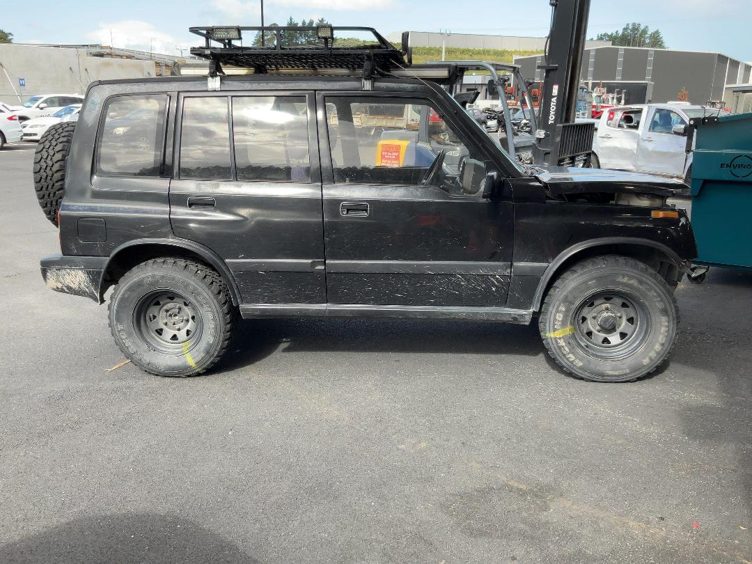 Photo '8' of Suzuki Escudo Normade