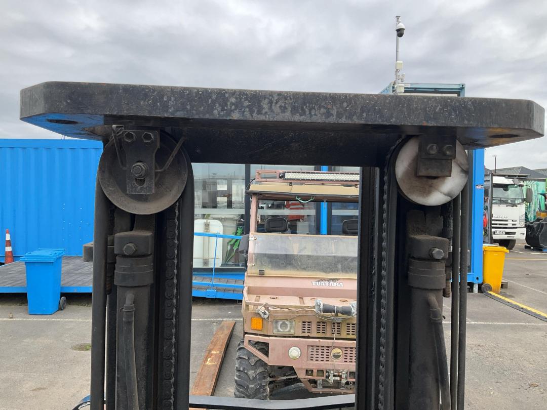 Photo '26' of Toyota 42-6FG25 Forklift Photo '26' of Toyota 42-6FG25 Forklift