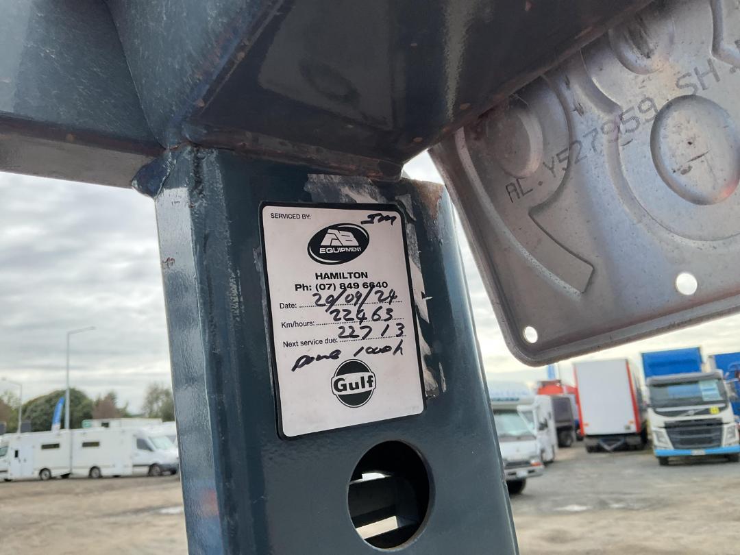 Photo '35' of Toyota 42-6FG25 Forklift Photo '35' of Toyota 42-6FG25 Forklift