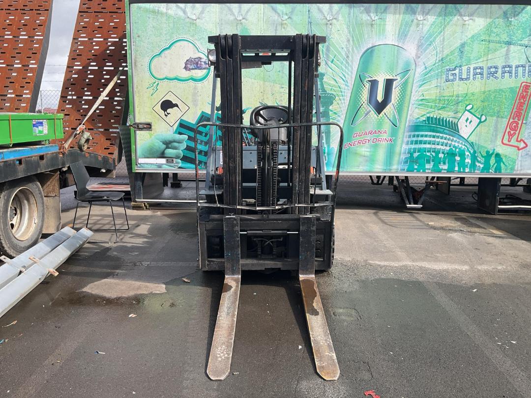 Photo '11' of Toyota 42-6FG25 Forklift Photo '11' of Toyota 42-6FG25 Forklift