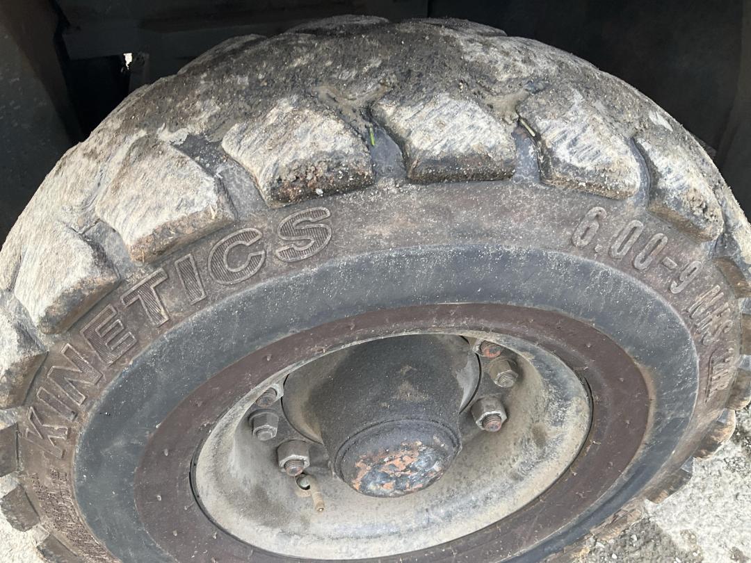 Photo '39' of Toyota 42-6FG25 Forklift Photo '39' of Toyota 42-6FG25 Forklift