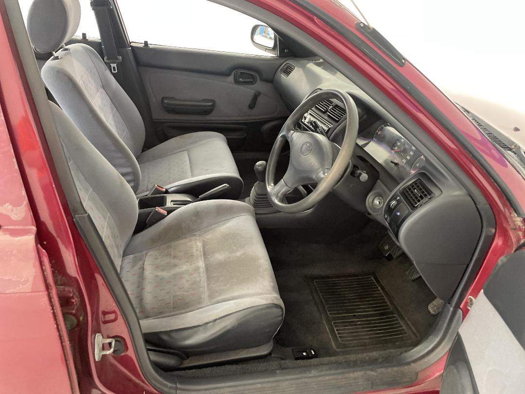 Photo '16' of Toyota Corolla