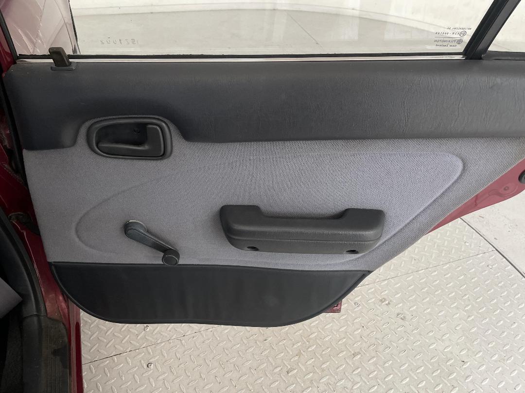 Photo '19' of Toyota Corolla