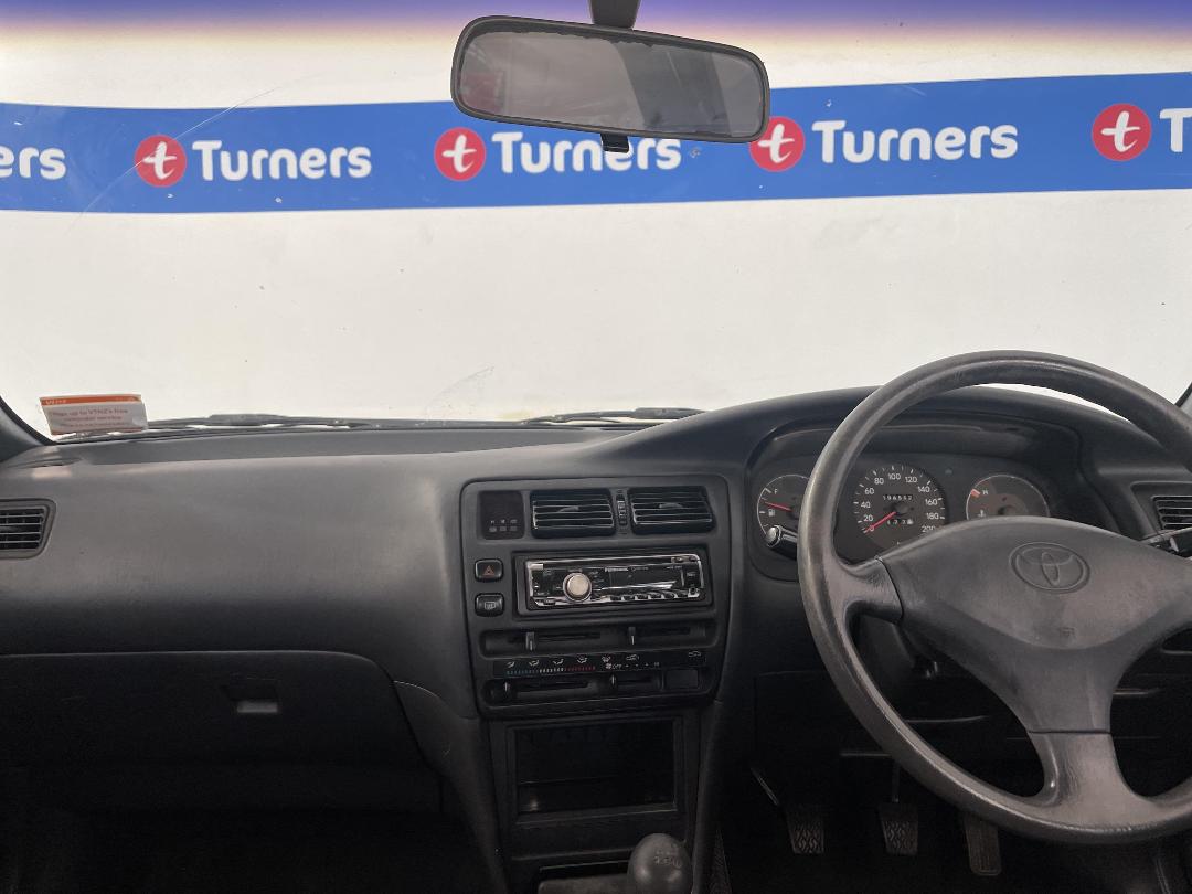 Photo '17' of Toyota Corolla