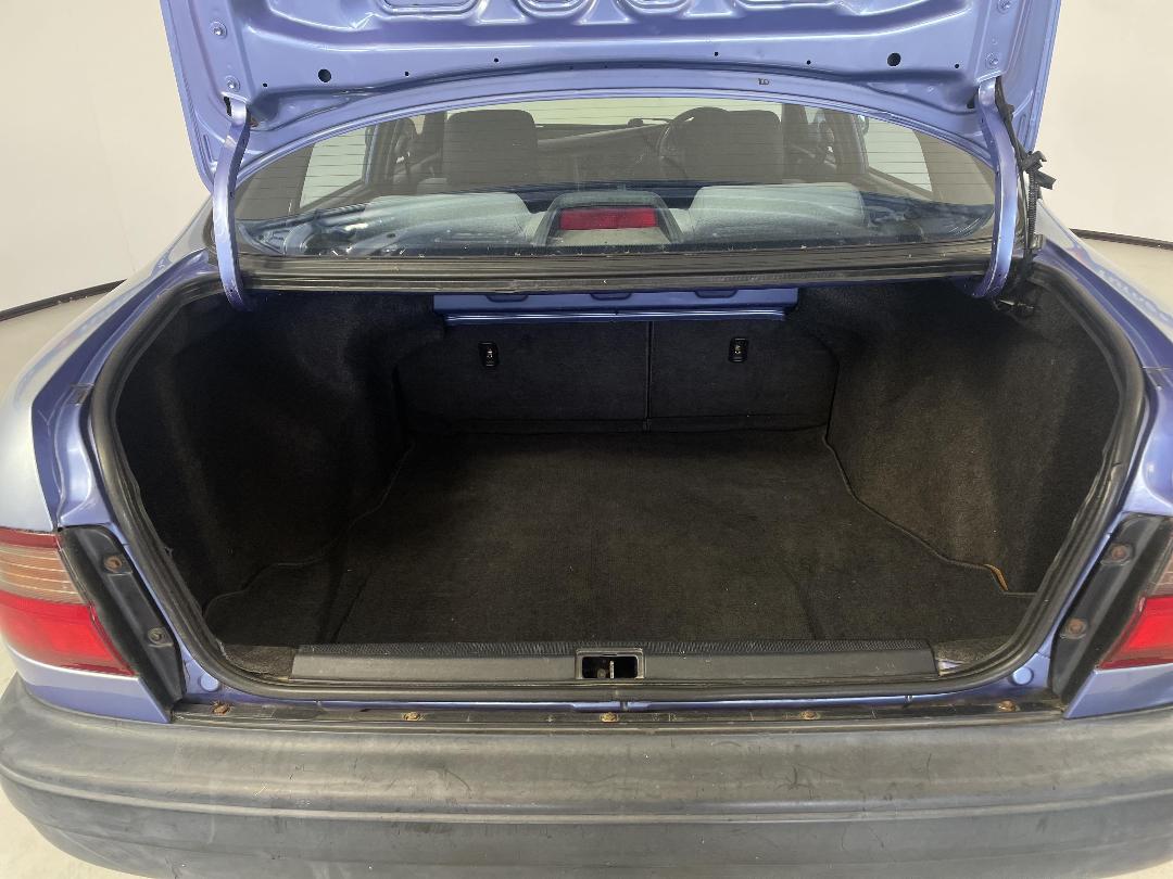 Photo '12' of Toyota Corona GL Photo '12' of Toyota Corona GL