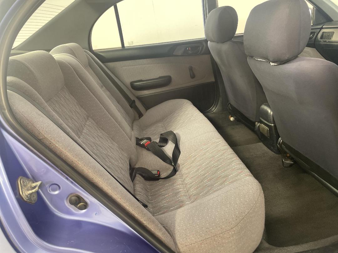 Photo '18' of Toyota Corona GL Photo '18' of Toyota Corona GL