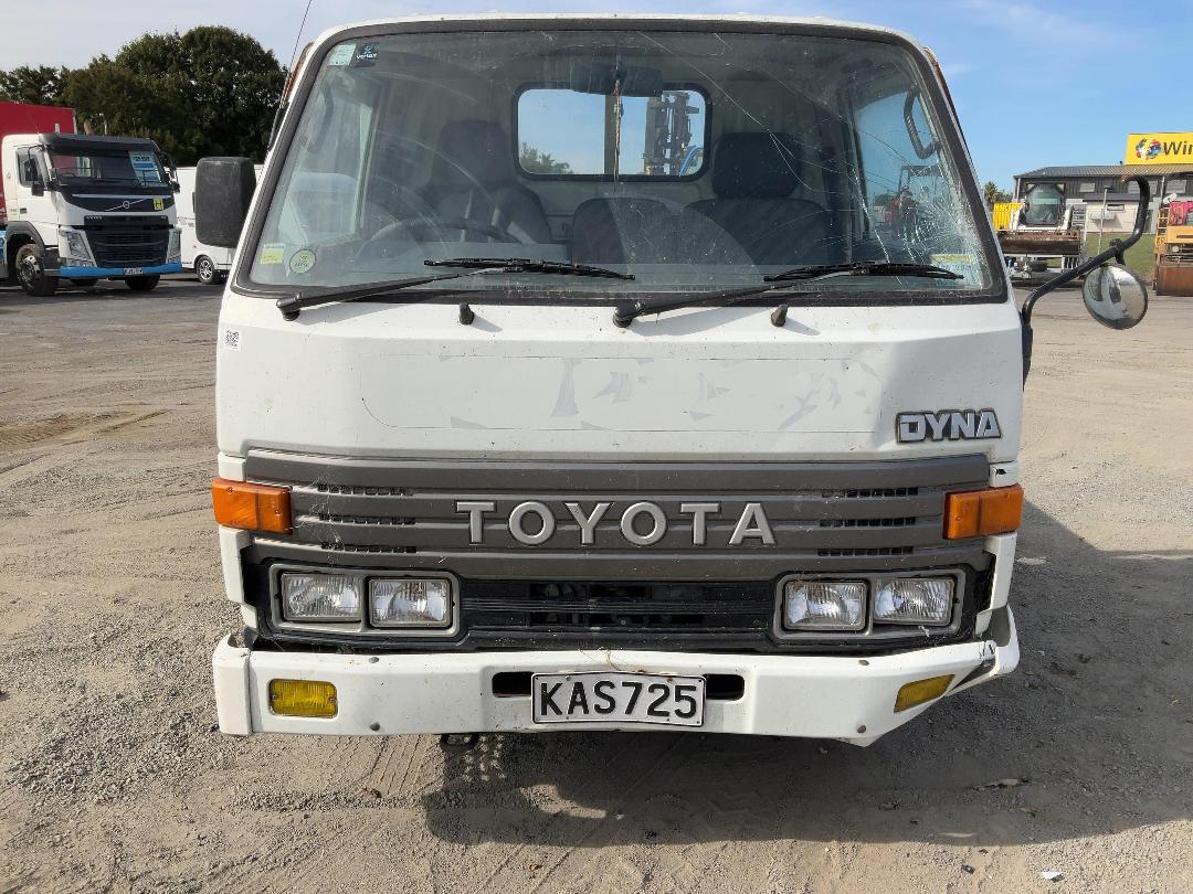 Photo '10' of Toyota Dyna Flat Deck