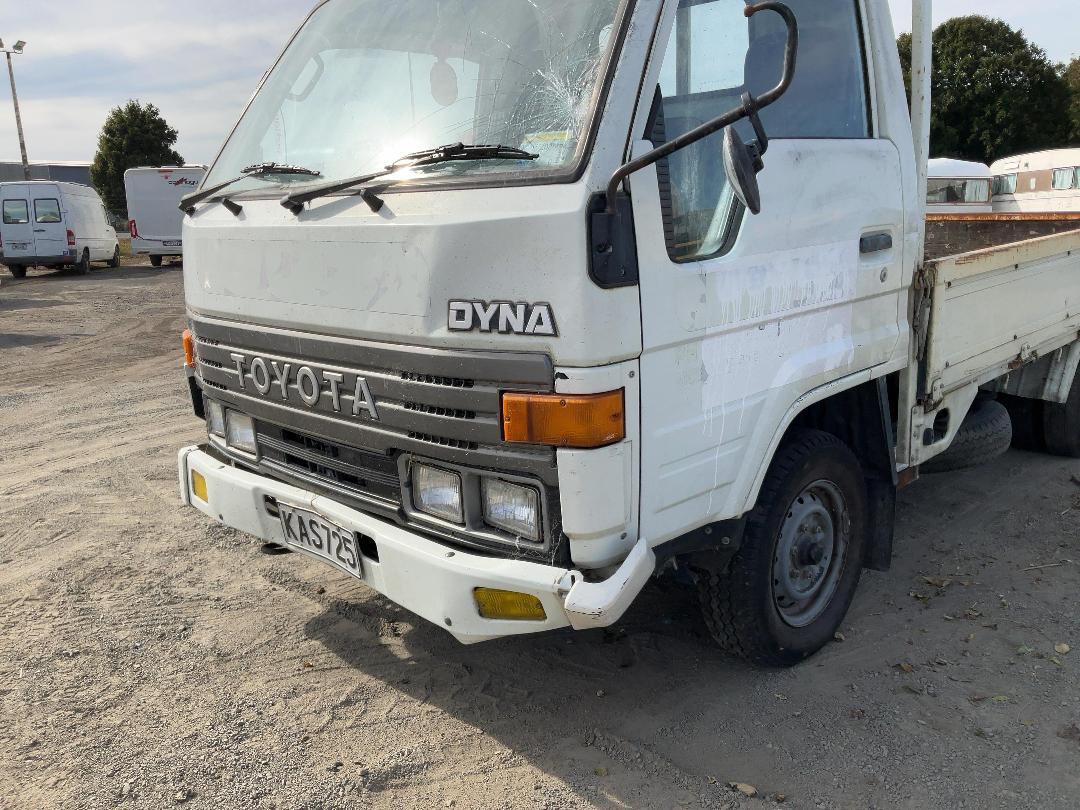 Photo '19' of Toyota Dyna Flat Deck
