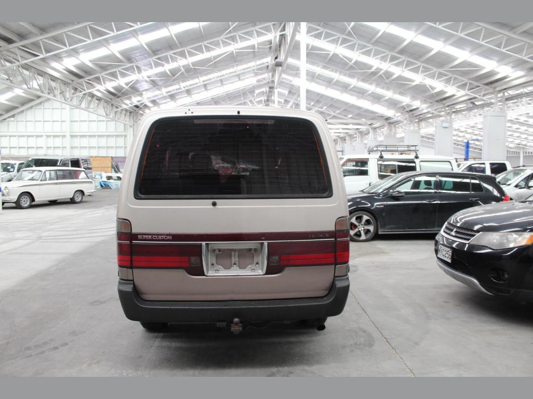 Photo '7' of Toyota Hiace Photo '7' of Toyota Hiace