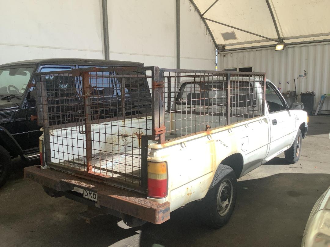 Photo '4' of Toyota Hilux 1.8 UTE Photo '4' of Toyota Hilux 1.8 UTE