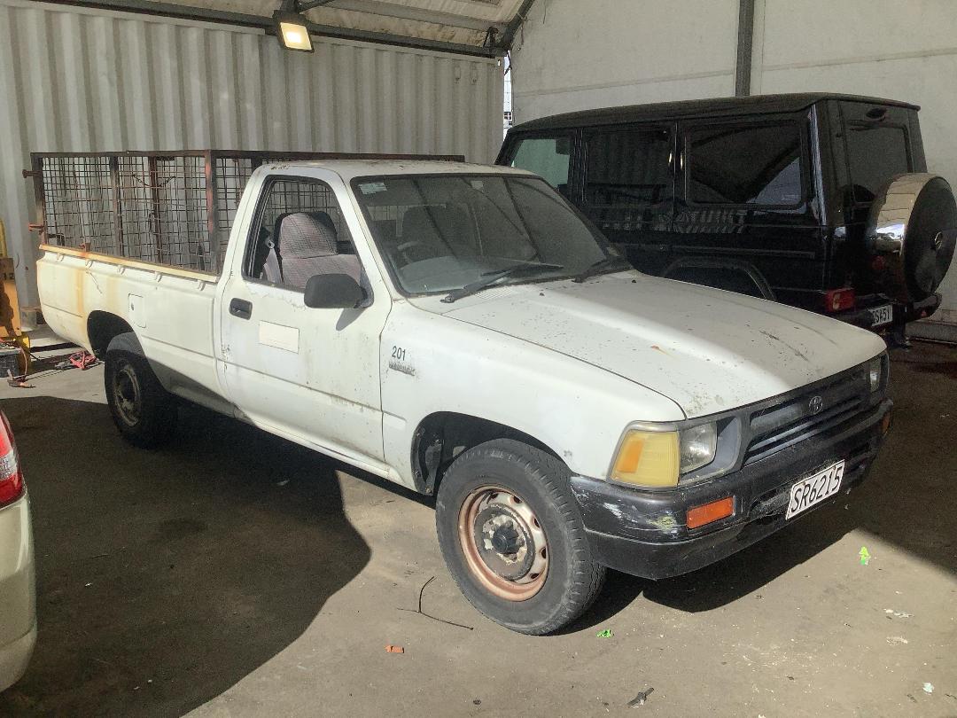 Photo '3' of Toyota Hilux 1.8 UTE Photo '3' of Toyota Hilux 1.8 UTE