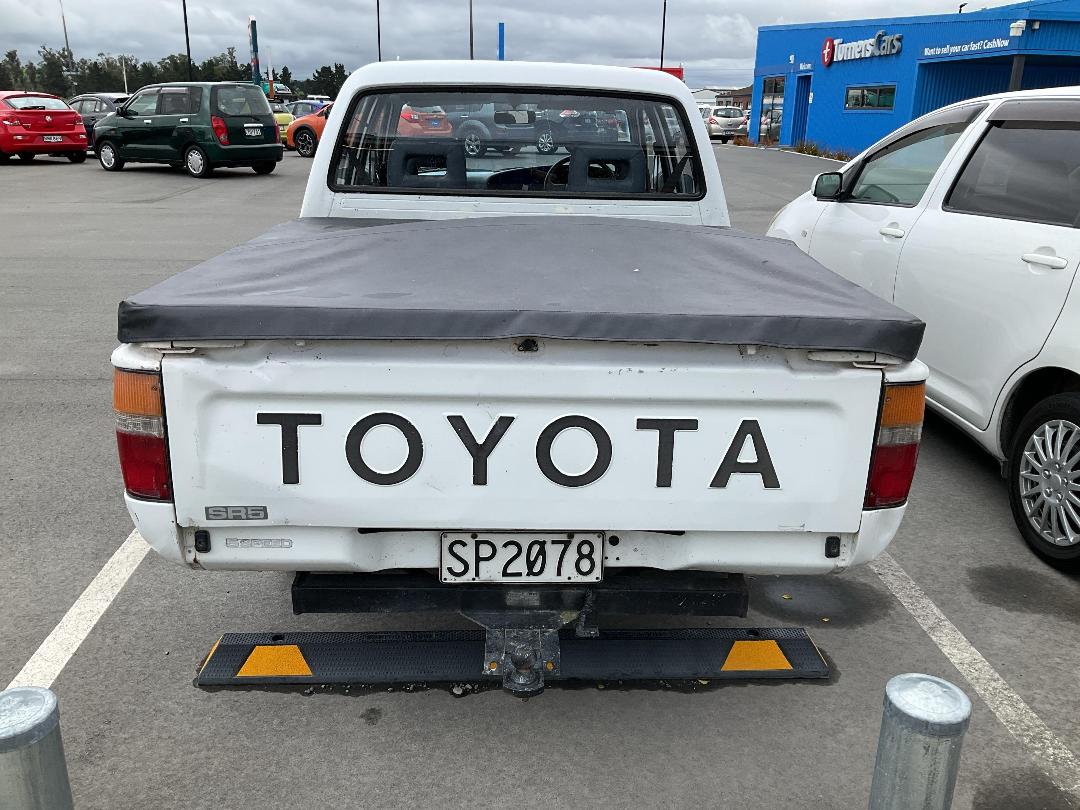 Photo '4' of Toyota Hilux 2.4 SR5 Photo '4' of Toyota Hilux 2.4 SR5