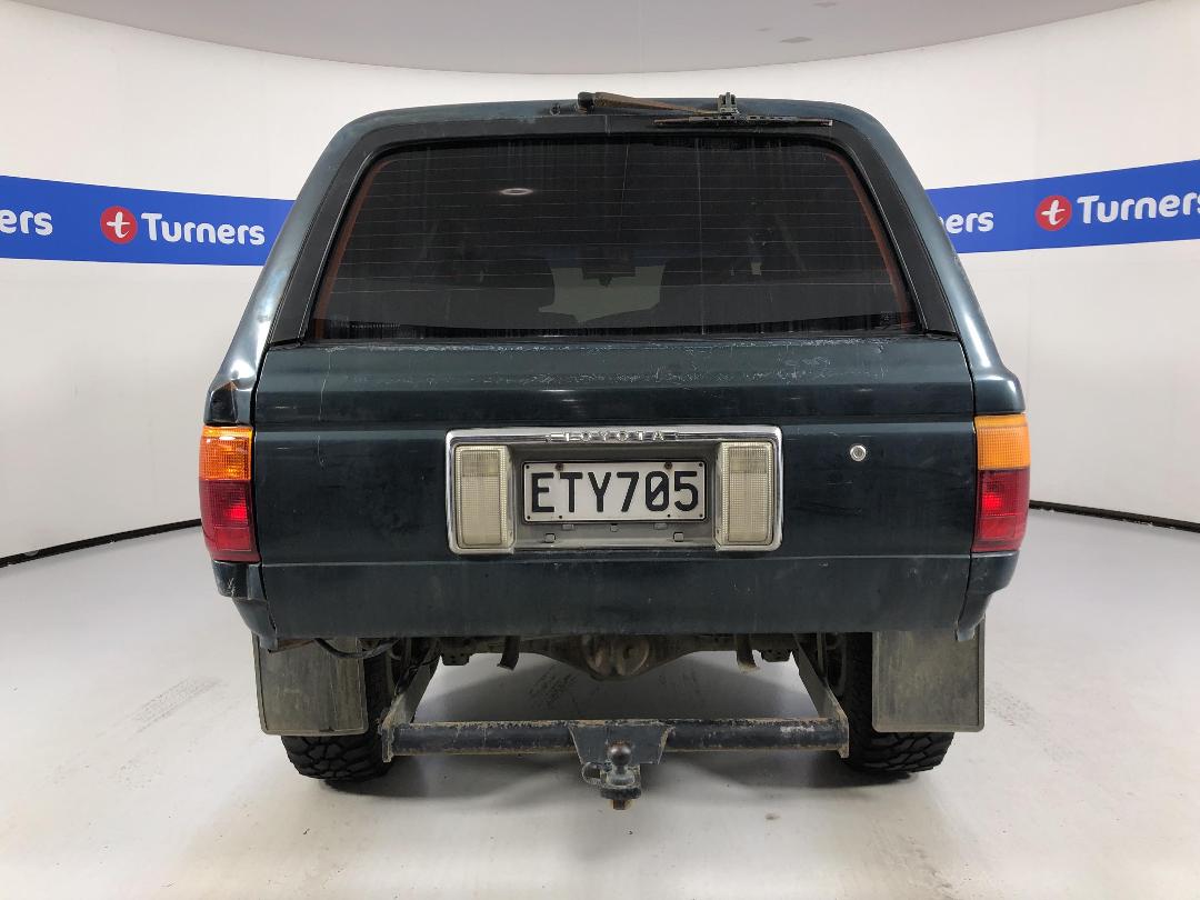 Photo '9' of Toyota Hilux Surf Photo '9' of Toyota Hilux Surf